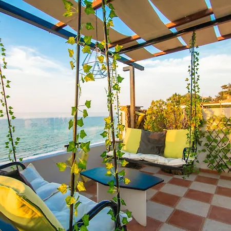 Agoulos Aparthotel