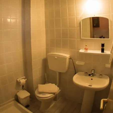 Agoulos 3* アルガッシ