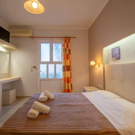 Agoulos Hotel apartamentowy Argassi